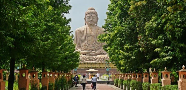 “बोधगया पर्यटन स्थल पर सैलानियों की कम आवाजाही”